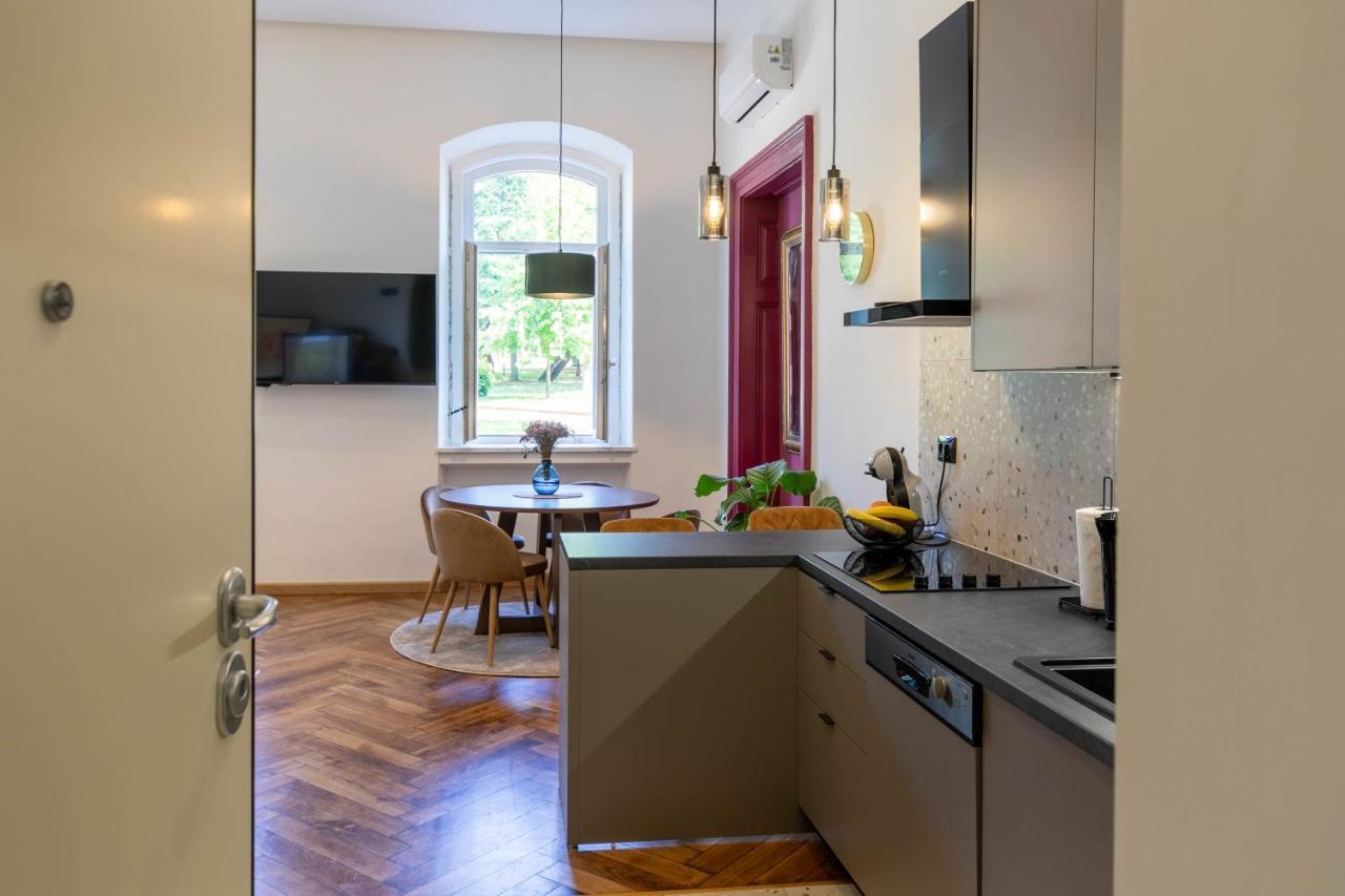 Polai Park Apartments Екстер'єр фото
